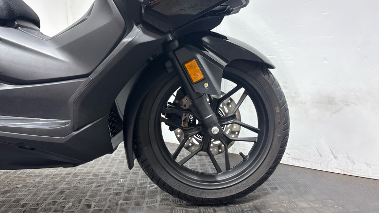 Honda Forza 350 (24MY)